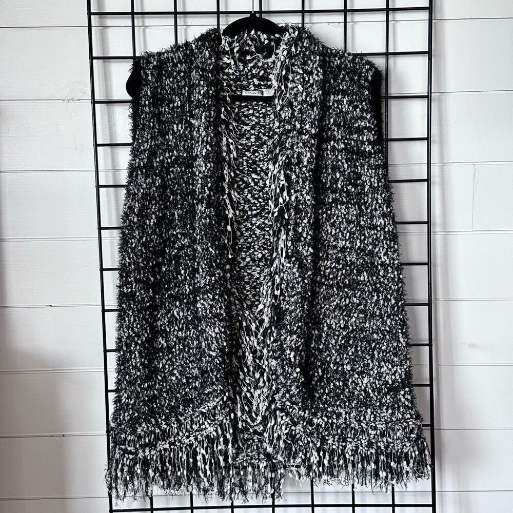 Cato Open Front Faux Fur Fringe Shawl Vest Womens L Black White Cottagecore